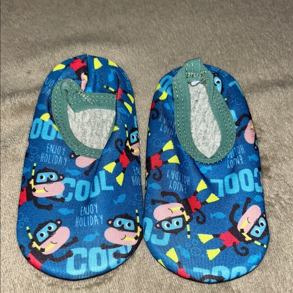 Kids Blue Cartoon Monkey Slippers [Grip Bottoms 2/3Y] - Picture 2 of 3
